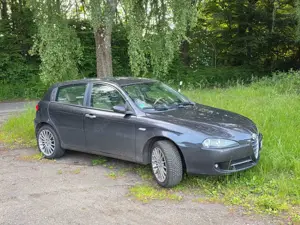 Alfa Romeo 147 147 2.0 Twin Spark Distinctive Bild 4
