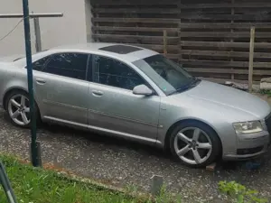 Audi A8 A8 4.2 quattro S-Line Bild 2