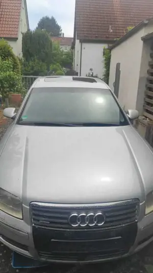 Audi A8 A8 4.2 quattro S-Line Bild 3