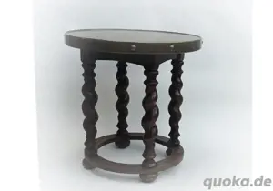 Holztisch inkl. div. zugehörigen Raucherartikeln