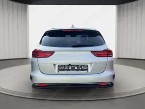 Kia Ceed SW / cee'd SW Ceed SW 1.5 T-GDI DCT NAVI SHZ KAMERA LED-S. Bild 5