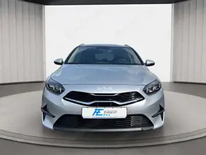 Kia Ceed SW / cee'd SW Ceed SW 1.5 T-GDI DCT NAVI SHZ KAMERA LED-S. Bild 2