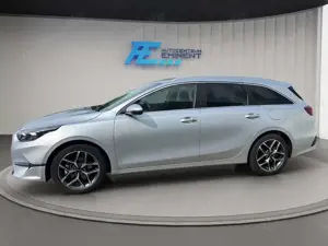 Kia Ceed SW / cee'd SW Ceed SW 1.5 T-GDI DCT NAVI SHZ KAMERA LED-S. Bild 3