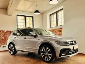 Volkswagen Tiguan Allspace 2.0 TDI 4Motion R-Line AHK Kam Bild 2