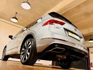 Volkswagen Tiguan Allspace 2.0 TDI 4Motion R-Line AHK Kam Bild 5