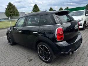 MINI Cooper SD Countryman CooperSD All4 Automatik/Navi/Panorama Bild 4