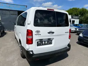 Toyota Proace L2 Kombi*6 Sitzen * Klimaanlage Bild 5