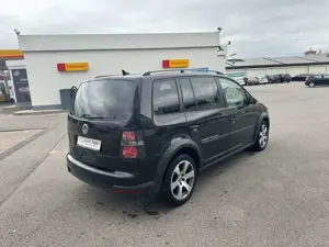 Volkswagen Touran CrossTouran*DSG*7-Sitzer*isofix*Display* Bild 4
