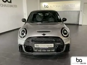 MINI Cooper S Cooper S JCW Trim Navi/Park/Komfort/Kam/Black/Multi Bild 2