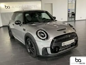 MINI Cooper S Cooper S JCW Trim Navi/Park/Komfort/Kam/Black/Multi Bild 5