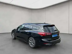Ford Focus Turnier 1.0 EcoBoost Hybrid Aut. ST-LINE X Bild 3