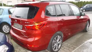 BMW 218 218 d Sport Line // DIESEL // Navi // AUTOMATIC // Bild 3