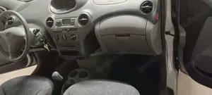 Toyota Yaris Yaris 1.0 linea luna Bild 1