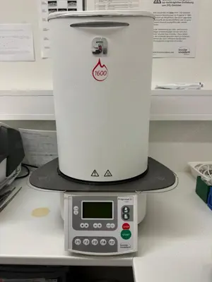 Ivoclar Sinterofen S1 1600 mit Zubehör