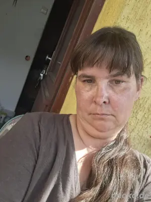 Sie sucht ihn für spass zu zweit 