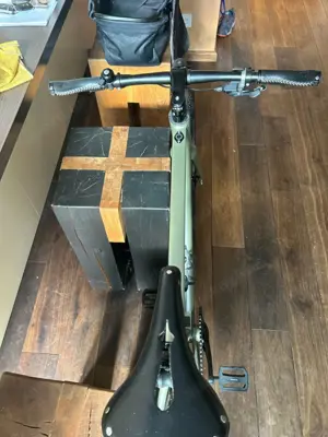 DESIKNIO 11s Urban Olive Green e bike  Bild 3