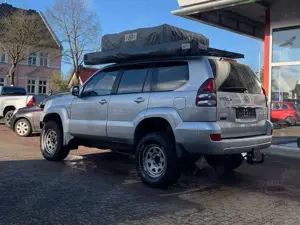 Toyota Land Cruiser 3.0 D-4D (J12) Bild 5