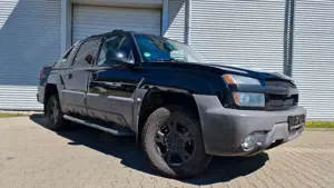 Chevrolet Avalanche LPG  Klima 4WD Brandschaden Innen