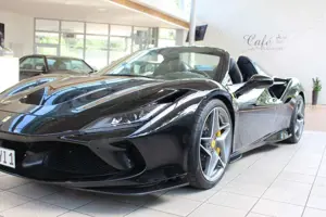 Ferrari F8 Spider LIFT+Carbon+Kamera+Deutsches Fahrzeug