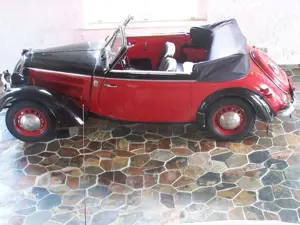 Oldtimer DKW F8  Luxus-Cabriolet Bild 5