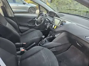 Peugeot 208 HDi 68 hp Bild 4