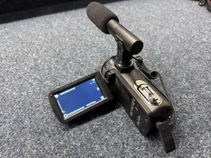 DVC FHD IR 1080p 24 Megapixel Camcorder mit Zubehör