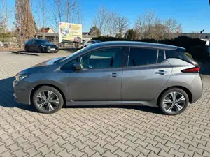 Nissan Leaf 62 kWh e+ N-Connecta LED/Winter 360°/Navi Bild 2