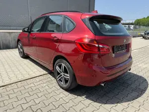 BMW 220 Active Tourer Sport Line LEDER*AUTOM*LED*RFK Bild 3