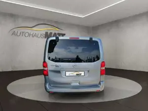 Opel Zafira Life -e Tourer M 50kWh Bild 3