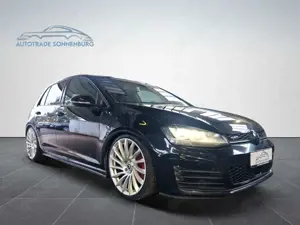 Volkswagen Golf VII Lim. GTD/AHK/NAV/ACC/BIXENON/PANORAMA