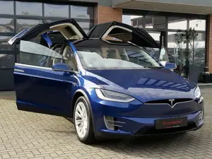 Tesla Model X 75D  FREE SUPERCHARGER SC01 TRANSFERABLE! Bild 4