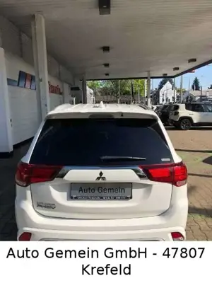 Mitsubishi Outlander Outlander Plug-in Hybrid BASIS mit Spirit-Paket Bild 4