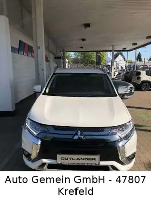 Mitsubishi Outlander Outlander Plug-in Hybrid BASIS mit Spirit-Paket Bild 2