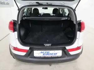 Kia Sportage Attract 2WD, Panod, Xenon, Alu, PDC Bild 5