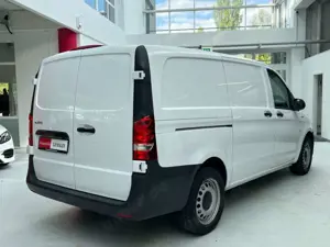 Mercedes-Benz Vito Kasten eVito lang Kamera+Automatik+Flügeltüren Bild 2