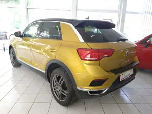 Volkswagen T-Roc 1.5 TSI ACT OPF DSG IQ.DRIVE Navi Sitzheizung Bild 2