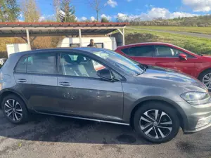 Volkswagen Golf IQ.DRIVE Start-Stopp Bild 3