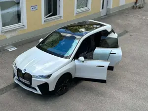 BMW iX iX xDrive40