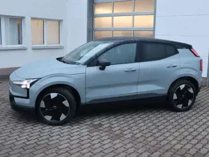 Volvo EX30 Plus RWD Pure Electric Bild 4