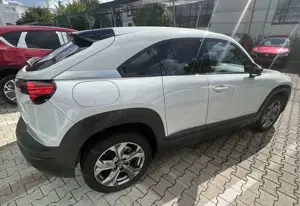 Mazda MX-30 35,5 kWh e-SKYACTIV 145 PS Bild 4