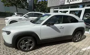 Mazda MX-30 35,5 kWh e-SKYACTIV 145 PS Bild 2