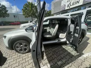 Mazda MX-30 35,5 kWh e-SKYACTIV 145 PS Bild 3