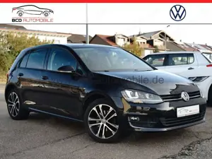 Volkswagen Golf VII Lim. Lounge BMT DSG Bi-Xenon SHZ Pano Bild 2