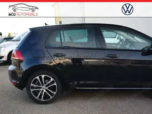 Volkswagen Golf VII Lim. Lounge BMT DSG Bi-Xenon SHZ Pano Bild 3
