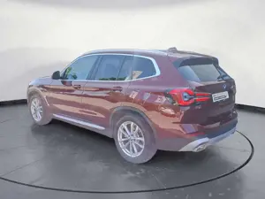 BMW X3 xDrive20dA Facelift AHK Standheizung Head Up Bild 4