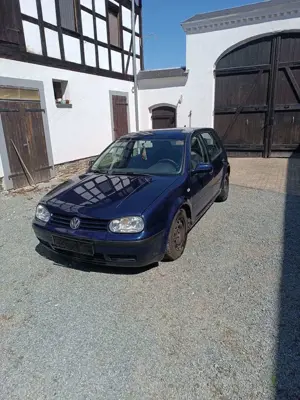 Volkswagen Golf 1.6 Highline