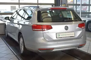 Volkswagen Passat Variant 1.6TDI BMT Comfortline DSG*ACC Bild 4