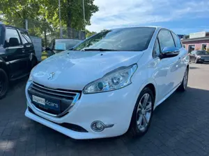 Peugeot 208 1.6 Allure°Garantie°Navi°PDC°SitzHZG°