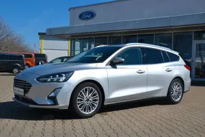 Ford Focus Turnier Titanium Navi LED Park-Assistent
