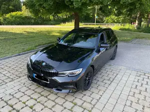 BMW 318 318d Touring Aut. Sport Line